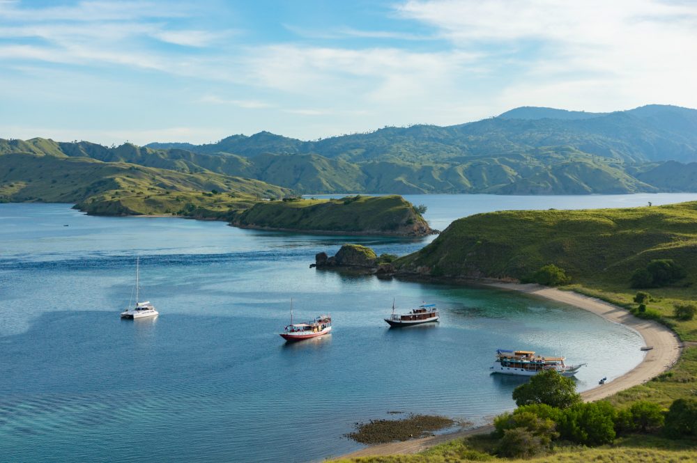 Gili lawa - Komodo Tour Boat